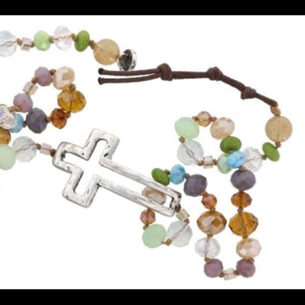 🆕AUCTION PRICE👩🏻‍⚖️ SILVER CROSS MULTI COLORED BEADED WRAP BRACELET